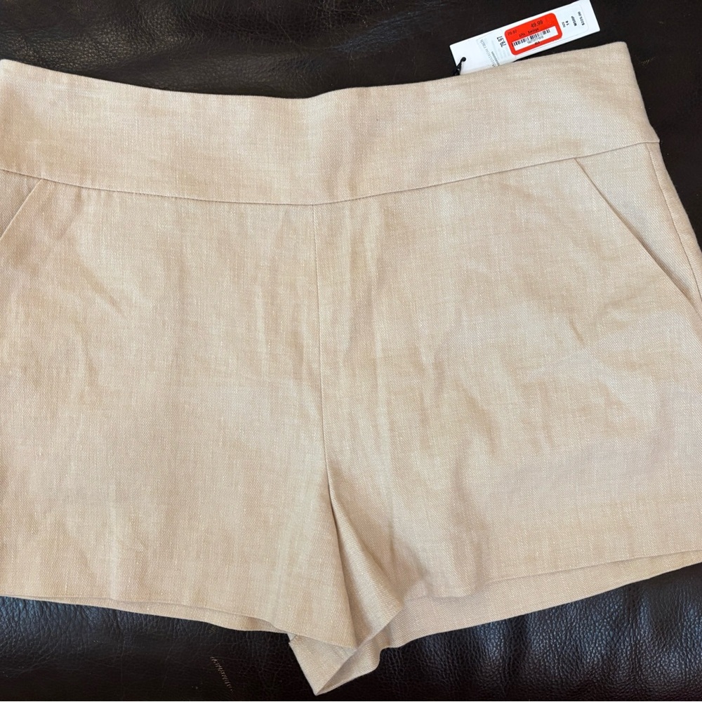 Women's Alice and Olivia light Tan Shorts